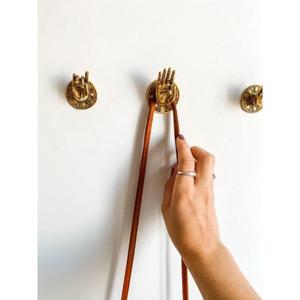 Crochets muraux en laiton au design antique attrayant pour la décoration intérieure élégante crochets muraux finis polis dorés - Product Image 3