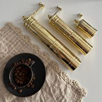 Moulin à sel et à poivre en laiton de qualité supérieure, design moderne, fonctionnement manuel, durable et écologique pour une utilisation en cuisine