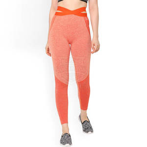 Legging de sport pour femme de haute qualité, sans couture, respirant, séchage rapide, style décontracté, mi-taille, longueur genou - Product Image 1