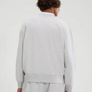 เสื้อสเวตเชิ้ตคอกลมทรงหลวมสำหรับผู้ชาย พร้อมบริการ OEM ราคาขายส่ง แขนยาว ระบายอากาศได้ดี และผ้าปรับได้ รุ่นปี 2026 - Product Image 5