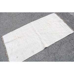 พรมตุรกี, พรมวินเทจขนาด 2.6x5.1 ฟุต, พรมขนสัตว์ลายดอกไม้สีขาว - Product Image 2