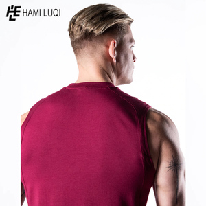เสื้อกล้ามออกกำลังกายลำลองผ้าสแปนเด็กซ์สำหรับผู้ชายสีพื้นแห้งเร็วระบายอากาศได้ดีปักลายได้ตามต้องการ - Product Image 5