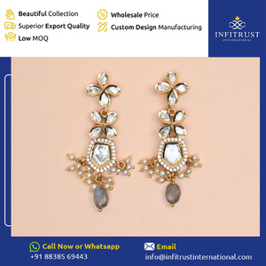 Exportador mundial que vende pendientes de Polki adornados con tachuelas Kundan blancas de calidad superlativa con perlas para compradores a granel - Product Image 2