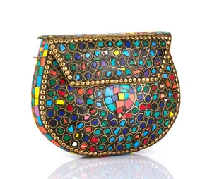 Bolso de mano indio con mosaico Kundan, bolso de lujo para novias, bodas, fiestas y eventos nocturnos, con cadena desmontable, bolso étnico para fiestas nupciales. - Product Image 5