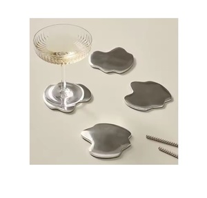 Top Selling Set of 6 Pcs <b>Gold</b> Metal <b>Coasters</b> Classic Style Round Shape Decorative Metal Crafts Low Price - Product Image 6