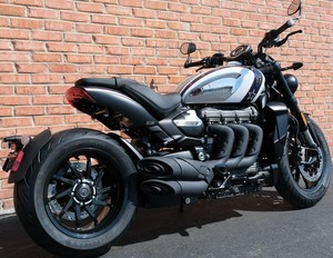 มอเตอร์ไซค์ครุยเซอร์รุ่นใหม่ล่าสุด ปี 2026 Triumph <span class=keywords><strong>Rocket</strong></span> <span class=keywords><strong>3</strong></span> <span class=keywords><strong>R</strong></span> Evel Knievel รุ่นลิมิเต็ดอิดิชั่น - Product Image 5