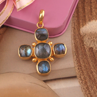 Pendentif en labradorite bleue naturelle, pierre précieuse, forme coussin, bijoux minimalistes, cadeau fait main, pendentif croix multi-pierres