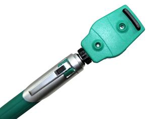 Ensemble d'examen médical portable ORL avec otoscope et ophtalmoscope, doté d'une technologie de visualisation optique intégrée et d'un éclairage LED - Product Image 1