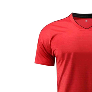 Vêtements de football de club personnalisés de haute qualité, ensemble de maillots à sublimation complète, uniformes de football conçus par des professionnels, impression de logo incluse - Product Image 4