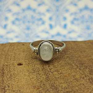 แหวนพลอยมูนสโตนสีเงินทำด้วยมือทำจากช่างฝีมือทำด้วยมือแหวนเงิน925 - Product Image 1