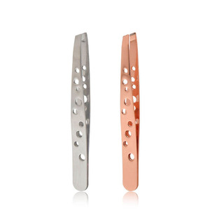 Pinzas Ergonómicas de Acero Inoxidable con Punta Inclinada para Depilar Cejas - Agarre Cómodo y Controlado - Product Image 5
