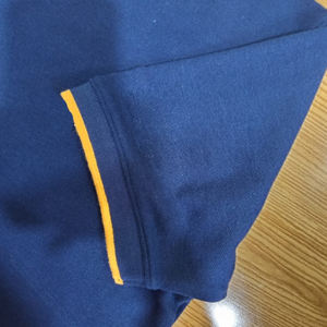 Polo pour homme en piqué de coton de haute qualité, couleur unie, avec col et poignets contrastants, design personnalisé, vente en gros - Product Image 4