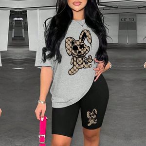 Custom Girls Fitted Drop Shoulder Streetwear Screen Printing t Shirts Organic Cotton Graphic Heavy Weight t Shirts for Women - Product Image 2