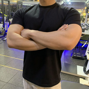 Venta al por mayor de algodón personalizado Fitness camiseta de los hombres llanura gimnasio camiseta con manga corta y patrón impreso - Product Image 6