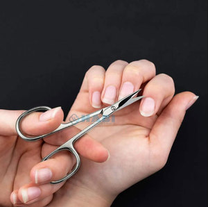Professionnel 1 pièces nouveau Design incurvé en acier inoxydable ciseaux à ongles pour Salon maquillage beauté Logo personnalisé disponible - Product Image 6