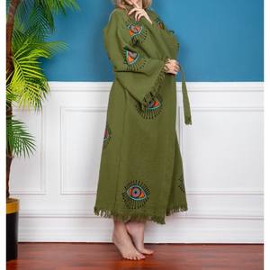 Kimono long pour femme, doux et léger, avec un drapé décontracté, conçu pour un style décontracté, élégant et contemporain - Product Image 4