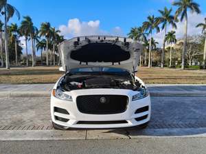 JAGUAR F PACE 25T PREMIUM AWD 2019 PRÊT À ÊTRE EXPÉDIÉ - Product Image 3