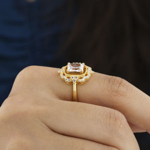 Anillo de compromiso de diamante de corte radiante cultivado en laboratorio, K oro sólido de 10, certificado IGI, lujoso anillo de diamante estilo Halo Vintage, regalo para ella - Product Image 2