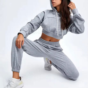 Conjunto Deportivo de Top Corto con Capucha para Invierno, con Tela Transpirable para Uso Diario, Estilo Moderno - Product Image 2