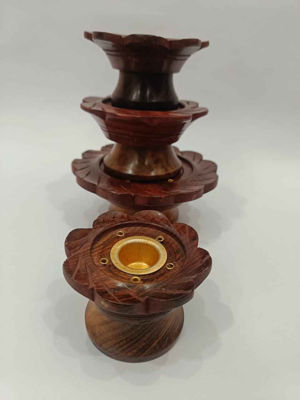 สีน้ำตาล