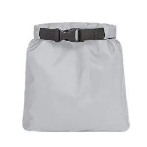 Bolsa Impermeable Personalizada de 1.4 L, Accesorios Seguros para Camping y Senderismo - Product Image 2