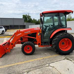 Tractor Agrícola L4060 de 40 HP en Oferta, con Cargador Frontal LA905, Rojo, Tracción en las 4 Ruedas, Alta Productividad - Product Image 6