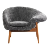 Fauteuil lounge en peau de mouton tufté fait main, design mid-century, durable pour la maison et les clubs