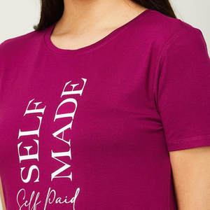 Camiseta de Manga Corta para Mujer, Personalizada, 100% Algodón, 220gsm, Impresión Serigráfica, Diseño Urbano de Alta Calidad, Ecológica, Comprimida - Product Image 5
