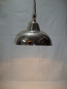 Lámparas colgantes e industriales de acero inoxidable y hierro con acabado dorado y plateado equipadas con accesorios Premium certificados - Product Image 3