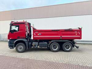 Camión Pesado Mercedes-Benz AROCS 2643 6x6 Euro6 Diésel 2016, Transmisión Automática, Volante a la Izquierda, 31-40T, Cámara 360, en Venta - Product Image 3