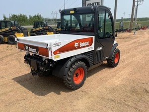 Tracteur agricole à roues 4x4 TOOLCAT 5600 70 CV haute productivité 2025 avec moteur, boîte de vitesses et pompe - Product Image 6