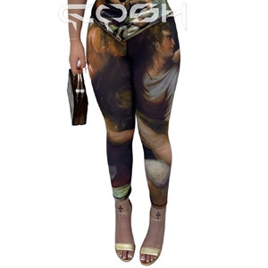 Corset Renaissance à imprimé artistique, avec armatures et bonnets à armatures, style overbust, et legging assorti - Product Image 6