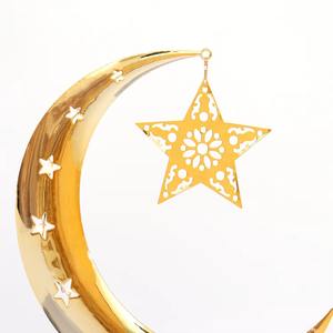 Décoration de lune du Ramadan en métal de haute qualité résiste à la décoloration, assurant que la beauté spirituelle reste vibrante au fil du temps. - Product Image 5