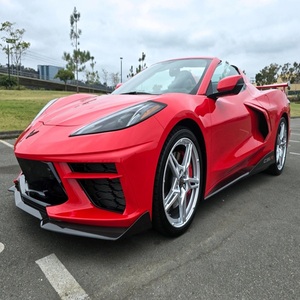 Corvette Stingray Convertible 2021 ~7,700 Millas, Motor V8 de 6.2 Litros, Paquete de Rendimiento Z51, Interior Bicolor - Product Image 1