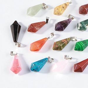 Pendentif pendule en forme de pyramide en laiton plaqué or chrétien avec diamant gris hexagone-Charms en argent sterling 925 - Product Image 4