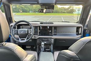 Ford Bronco Wildtrak 2022 Usado en Buen Estado, 12000 Millas, EcoBoost V6, 4WD, Paquete Sasquatch - Product Image 4