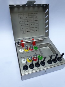 Kit de Implantes Dentales Manuales de Acero de Alta Calidad con 1 Año de Garantía de Hosanna Surgical - Product Image 2