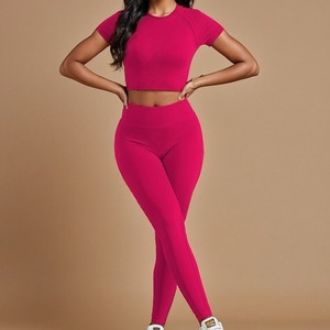 Conjunto de Yoga de Cintura Alta y Secado Rápido para Mujer, Marca Benitez, OEM ODM, Ropa Deportiva Transpirable - Product Image 5