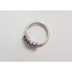 Bague pour femme en argent sterling 925 avec tanzanite naturelle et moissanite, à porter au quotidien, par Shah Gems - Product Image 4