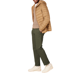 กางเกงชิโน่ผู้ชายพรีเมียม ผ้าสเตรช ทรงสลิม ใส่ได้ทั้งลำลองและเป็นทางการ ผ้าสวมใส่สบาย ระบายอากาศ เหมาะสำหรับการเดินทาง - Product Image 4