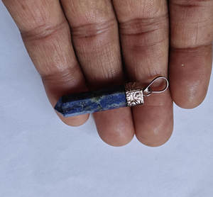 Pendentif bohème vintage en laiton plaqué rhodium avec pierres mélangées, idéal pour les fêtes, les fiançailles et les mariages - Prix de gros - Product Image 5