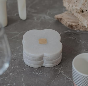 Dessous de verre en marbre personnalisé Cadeaux de mariage Dessous de verre en pierre gravé pour les porte-gobelets à boissons Dessous de verre en marbre - Product Image 1