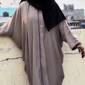 Vêtements musulmans traditionnels islamiques élégants et modestes pour femmes, vêtements simples pour le travail à la main, abaya style Dubaï-Accessoire inclus - Product Image 1