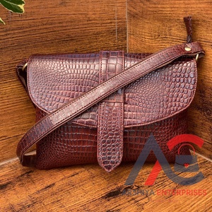 Sac à main à bandoulière en cuir véritable personnalisé de grande capacité pour femmes Sac à bandoulière en cuir de vachette pleine fleur imprimé crocodile pour femmes - Product Image 1
