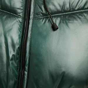 Chaqueta de invierno impermeable personalizada con cuello levantado para exteriores chaqueta acolchada de burbujas de algodón cálido grueso informal para hombres - Product Image 4