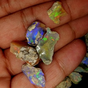 Lot de pierres précieuses brutes d'opale de feu Welo de qualité supérieure, taille ovale du Rajasthan, 3-12 carats, 5000 carats au total, pour la fabrication de bijoux et les créations originales - Product Image 3