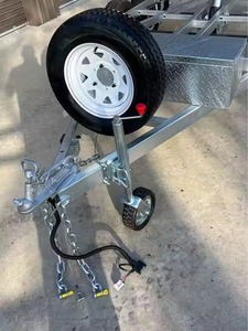 Remolque volquete de transporte agrícola con herramientas agrícolas para uso en camiones tractores agrícolas - Product Image 5