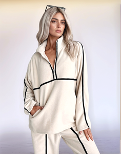 Personalizado de alta calidad en blanco Casual para mujer 2 piezas Sweatsuit Crop Sudadera con capucha Jogger pantalones de chándal Sudadera con capucha conjunto - Product Image 5