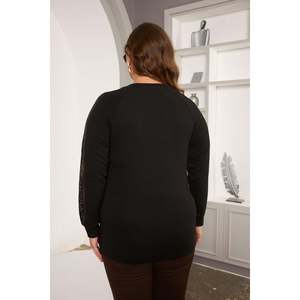 Blusa Negra de Talla Grande para Mujer RMG con Mangas con Detalle de Encaje Elegante, Blusa Cómoda de Mezcla de Poliéster y Viscosa para Otoño Invierno - Product Image 6