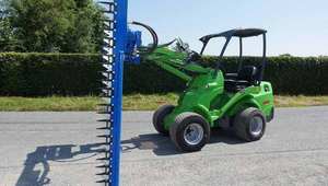 Tondeuse à haies pivotante sans fil Slanetrac SA800 disponible - Product Image 5